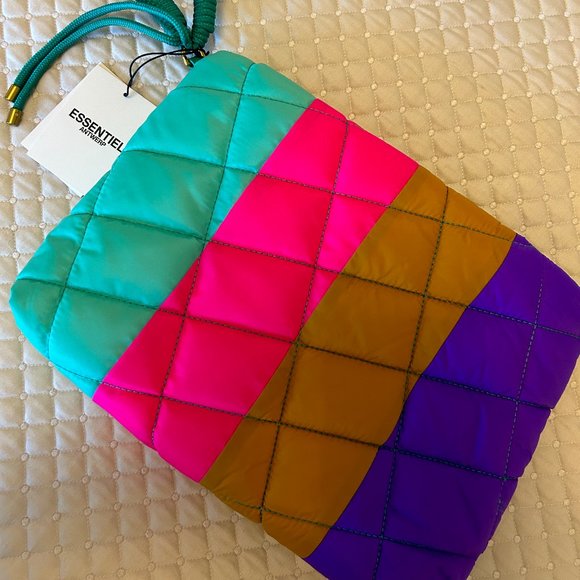 ESSENTIEL ANTWERP - Bhindi Clutch - Picture 1 of 5